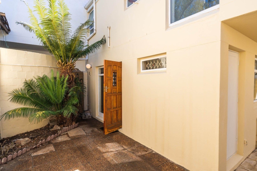 3 Bedroom Property for Sale in Zonnebloem Western Cape